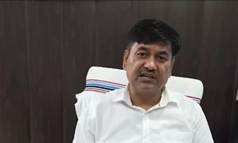 झारखंड : पेट्रोल-डीजल के लिए वसूले जा रहे थे अतिरिक्त पैसे, प्रशासन ने पेट्रोल पंप किया सील