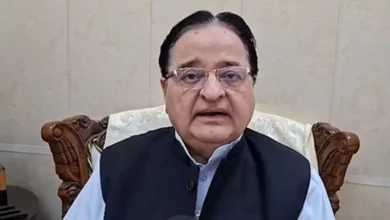 विकास के मुद्दों से हटकर हिंदू-मुस्लिम पर हो रही राजनीति: एसटी हसन